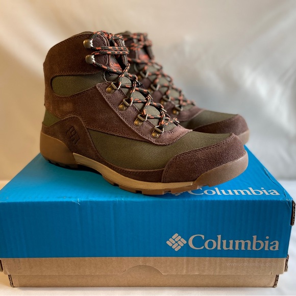 NEW! (not worn) 9.5 Columbia Men's Endicott Classic Mid WP Boot #OBO - Picture 5 of 9